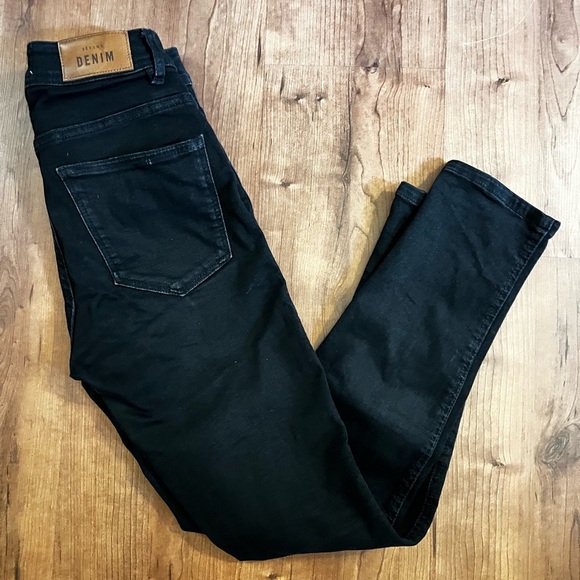 SEZANE DENIM BLACK SKINNY JEANS SIZE 25 - Picture 1 of 3